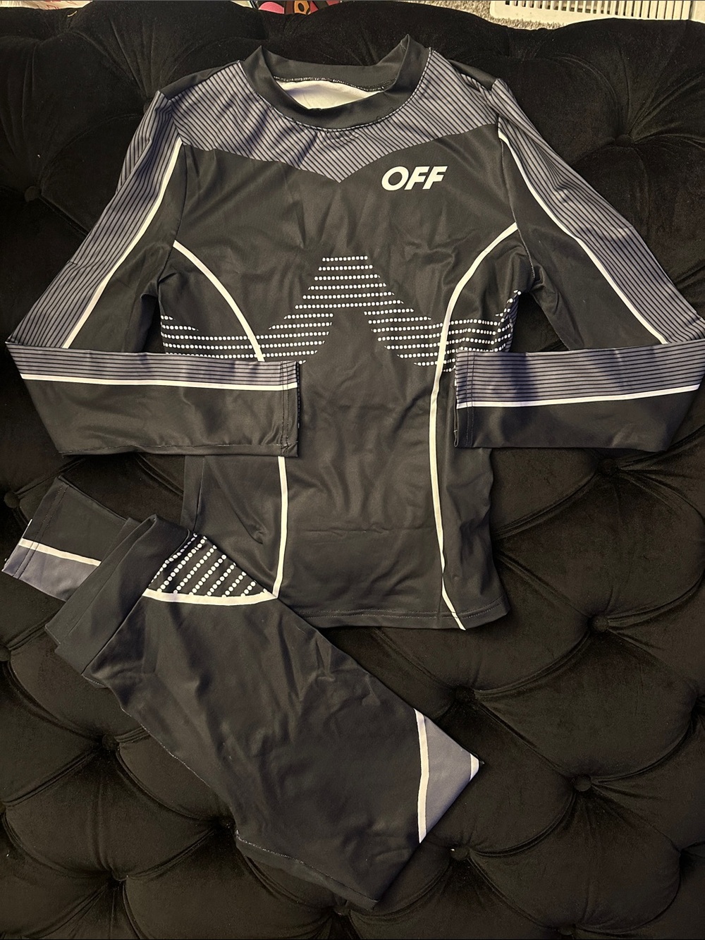 2 pc set - Picture 2 of 2